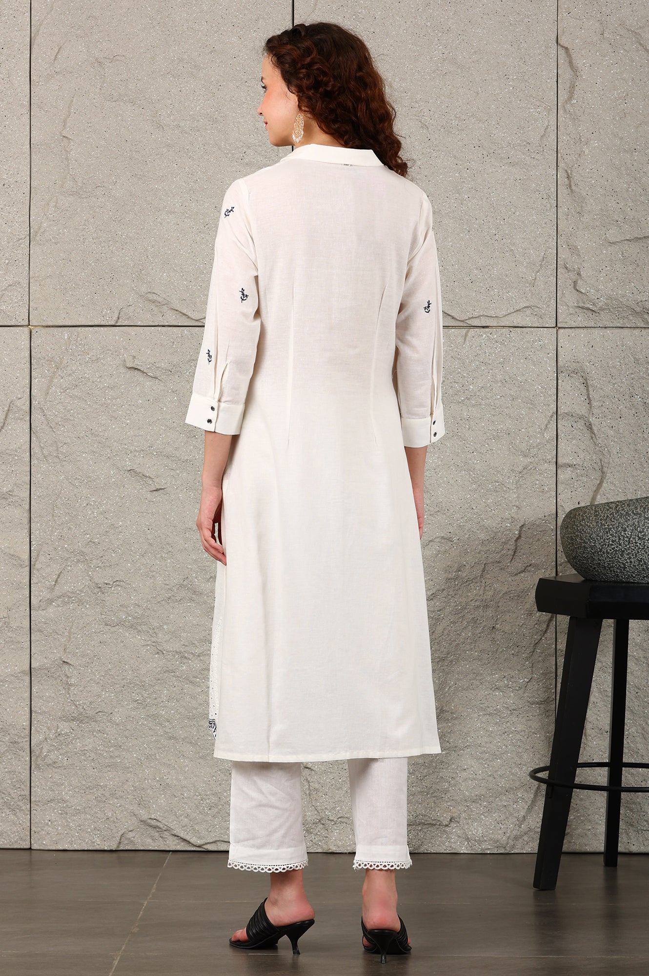 W for Woman White Thread Embroidered Shirt Collar Cotton Blend Kurta
