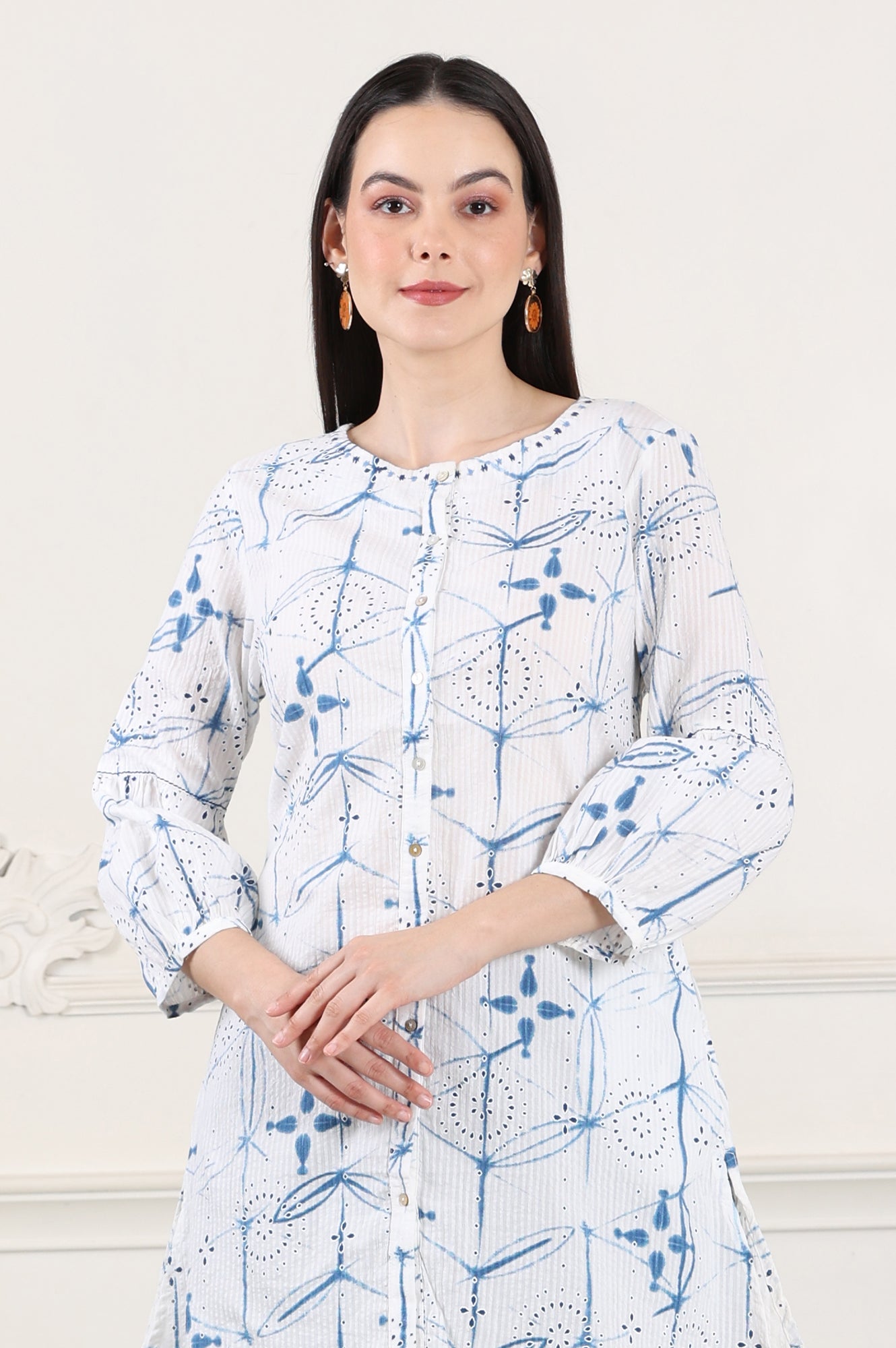 W for Woman White And Blue Printed Pure Cotton Button Down Tunic With Puffed Sleeves