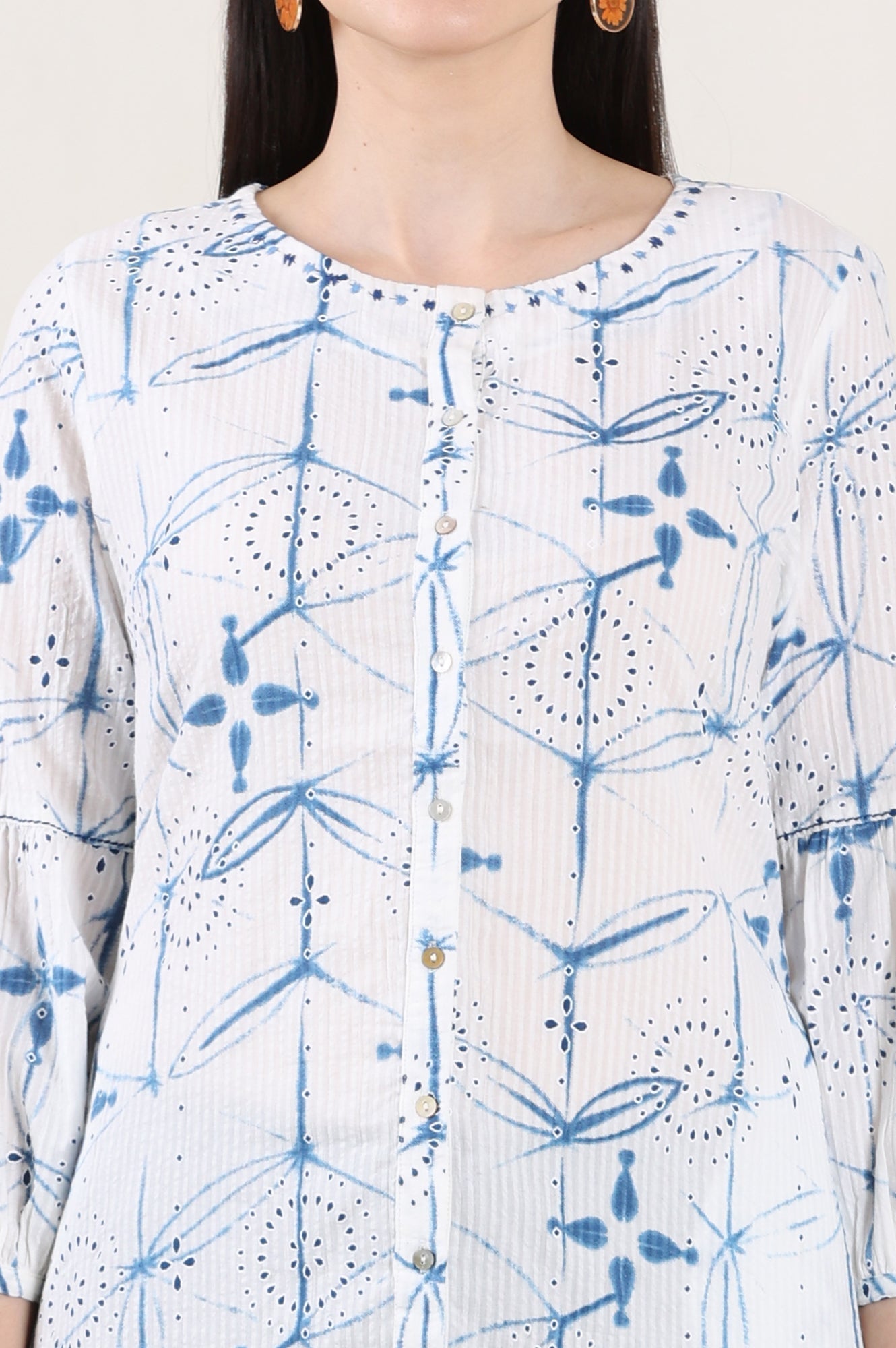 W for Woman White And Blue Printed Pure Cotton Button Down Tunic With Puffed Sleeves