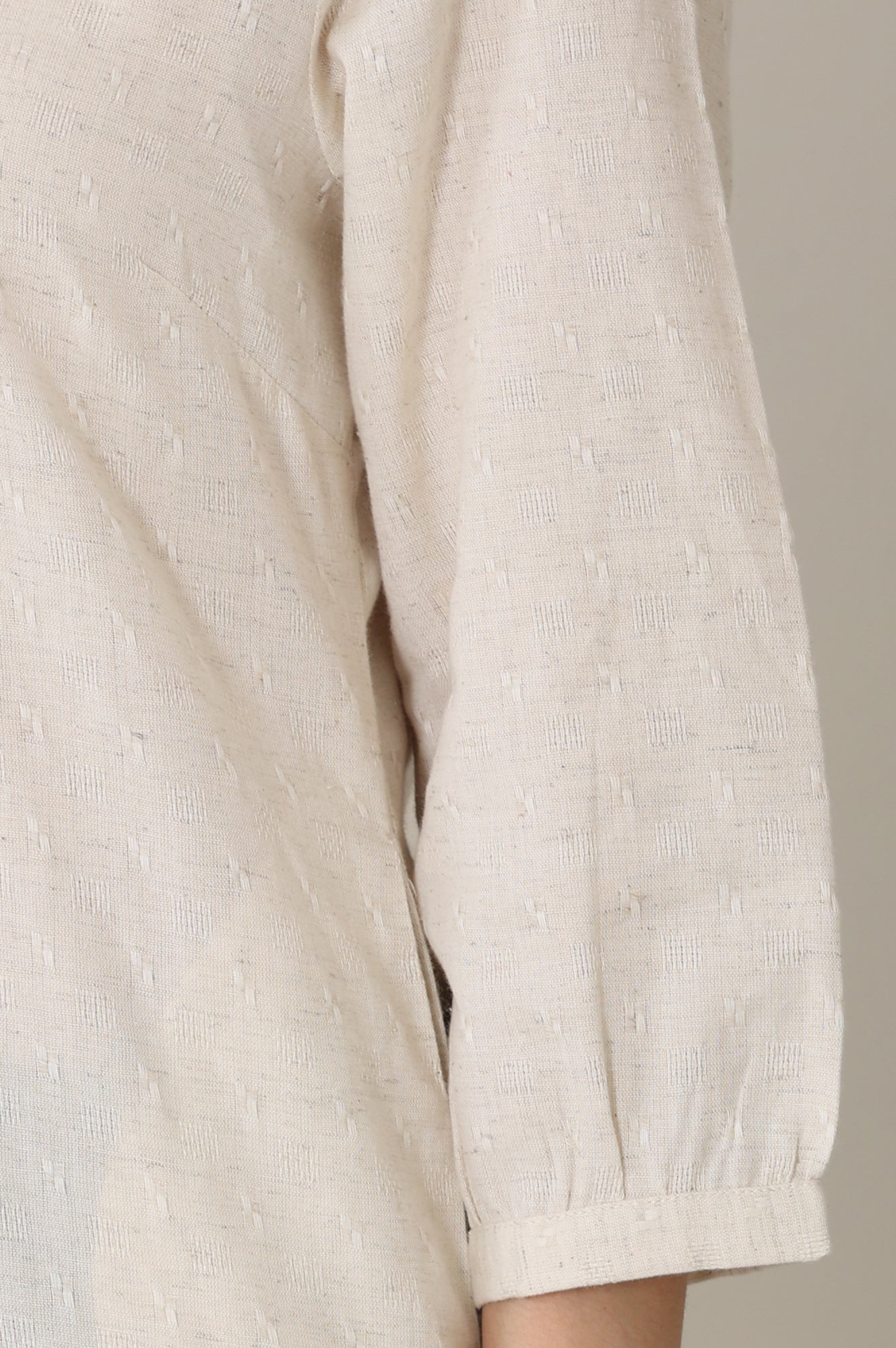 W for Woman White Solid Textured Cotton Flax Mandarin Collar Tunic