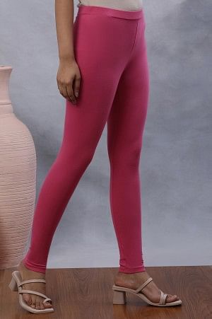 W for Woman Pink Knitted Solid Tights