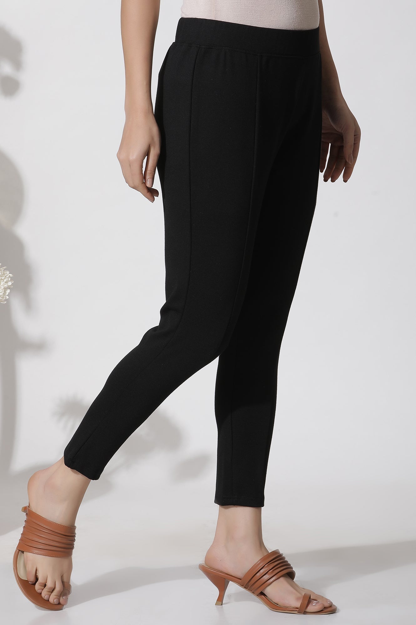W for Woman Black Solid Casual Leggings
