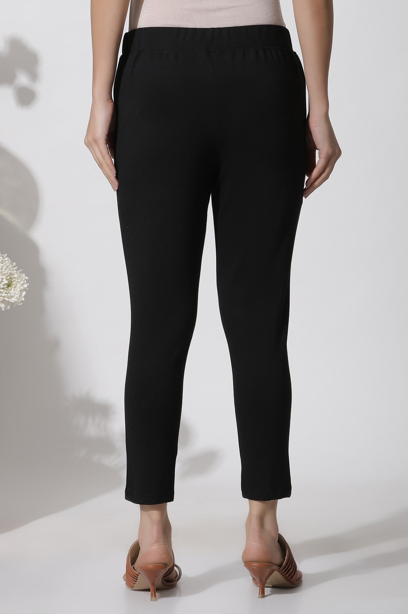 W for Woman Black Solid Casual Leggings