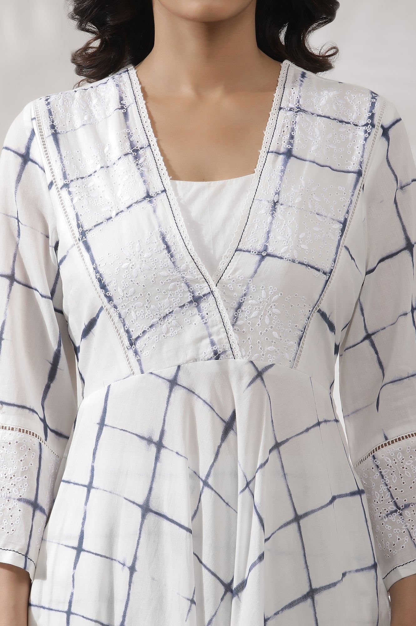 W for Woman White Tie Dye Flared Kurta And Pants Set