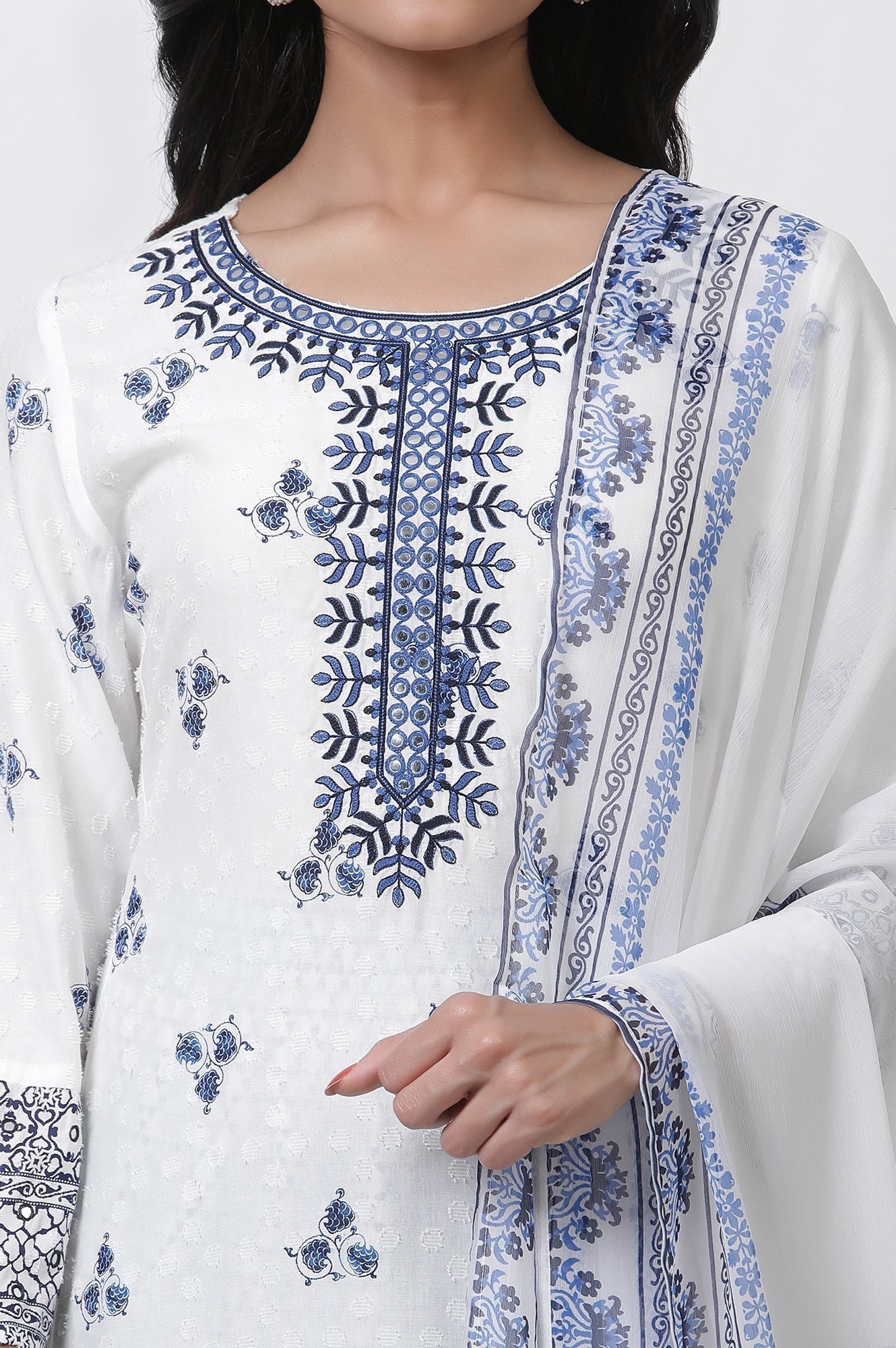 W for Woman White Printed Kurta With Embroidery, Pants And Dupatta Set