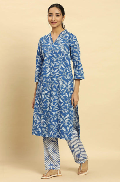 W for Woman Blue Leaf Printed Straight Kurta And Pants Set