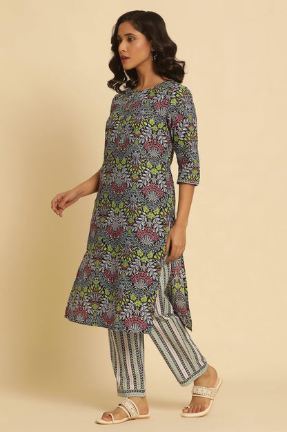 W for Woman Black Floral Printed Straight Kurta And Pants Set