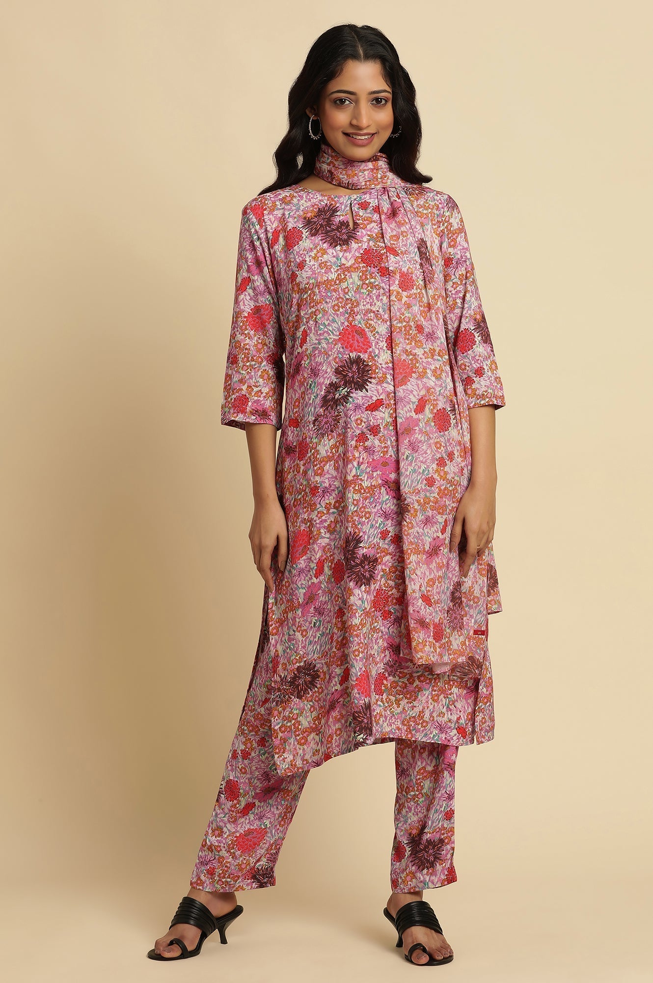 W for Woman Pink Floral Printed Rayon Kurta, Pants And Dupatta Set