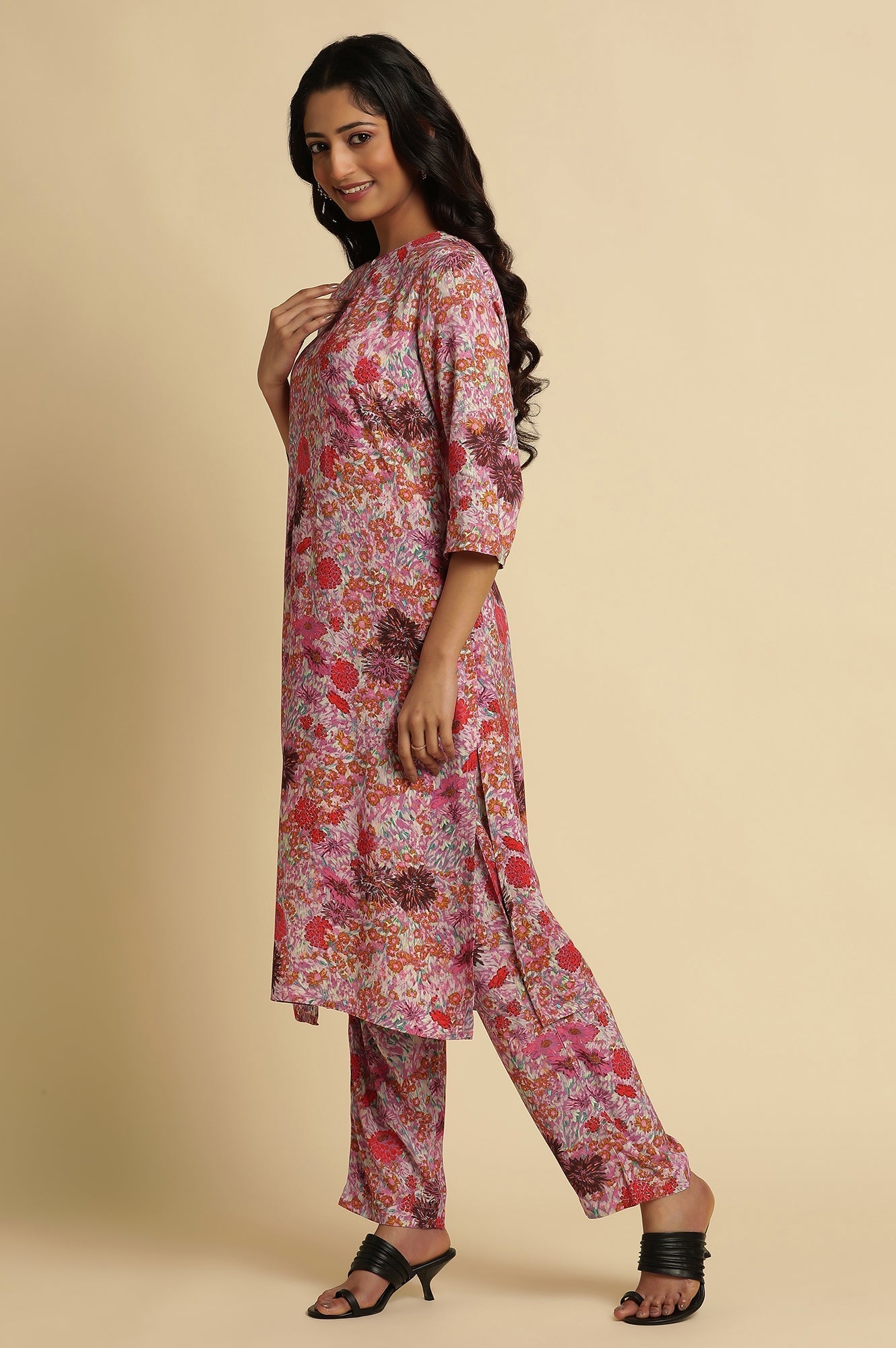 W for Woman Pink Floral Printed Rayon Kurta, Pants And Dupatta Set
