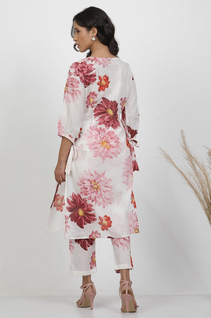 W for Woman White Bold Floral Printed Kurta And Pants Co-Ord Set