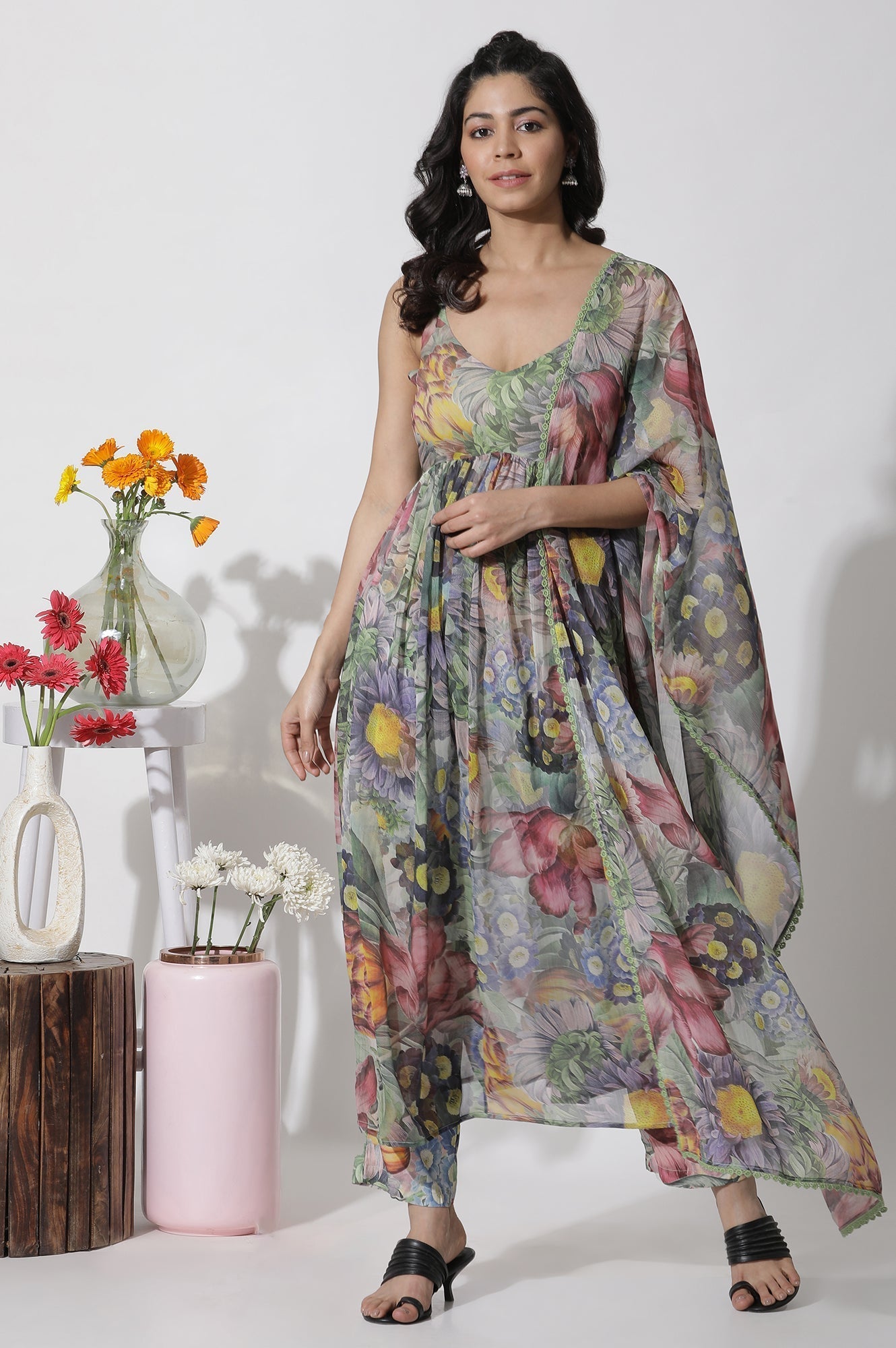 W for Woman Multi-Coloured Floral Printed Gathered Kurta, Pants And Dupatta Set
