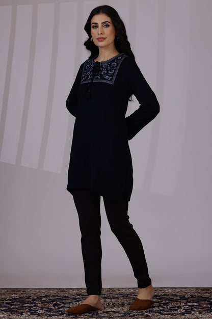 W for Woman Blue Solid Thread Work Acrylic Straight Tunic