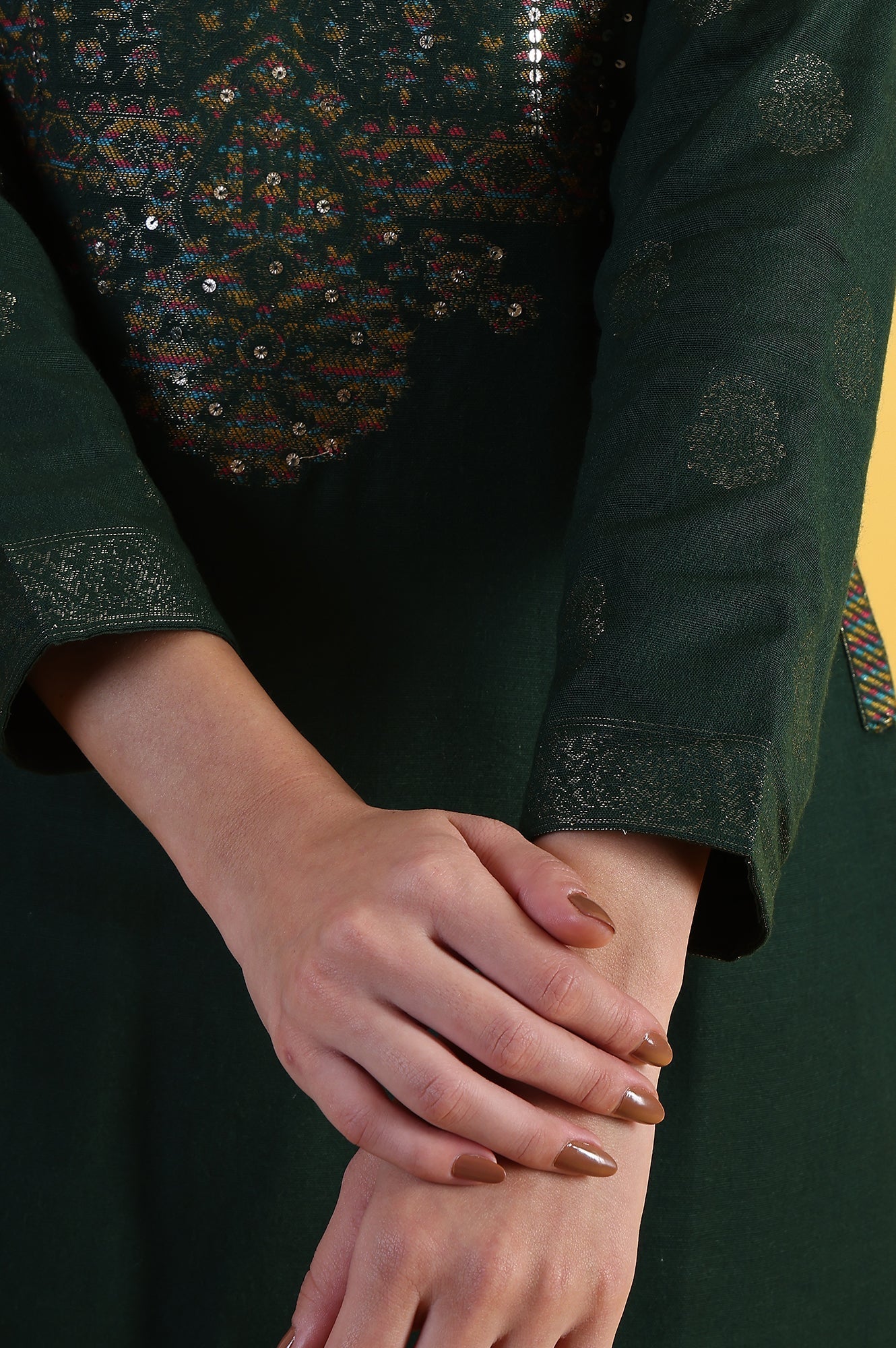 W for Woman Green Yarn Dyed Sequins A-Line Kurta & Straight pant with Dupatta Set
