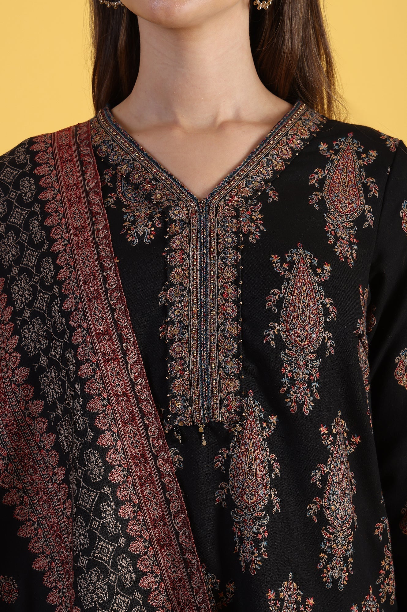 W for Woman Black Yarn Dyed Sequins Straight Kurta & Straight pant with Dupatta Set