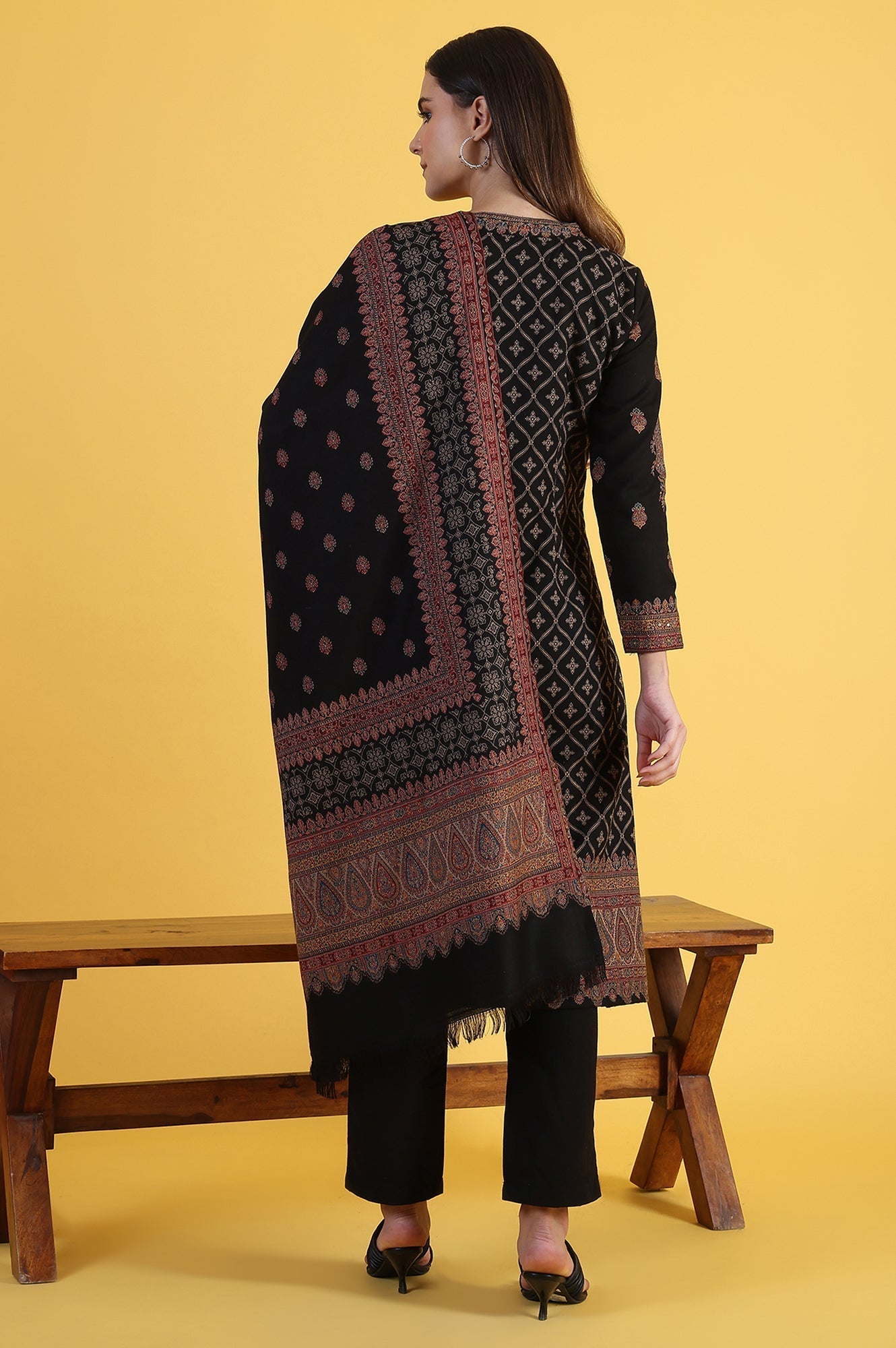 W for Woman Black Yarn Dyed Sequins Straight Kurta & Straight pant with Dupatta Set