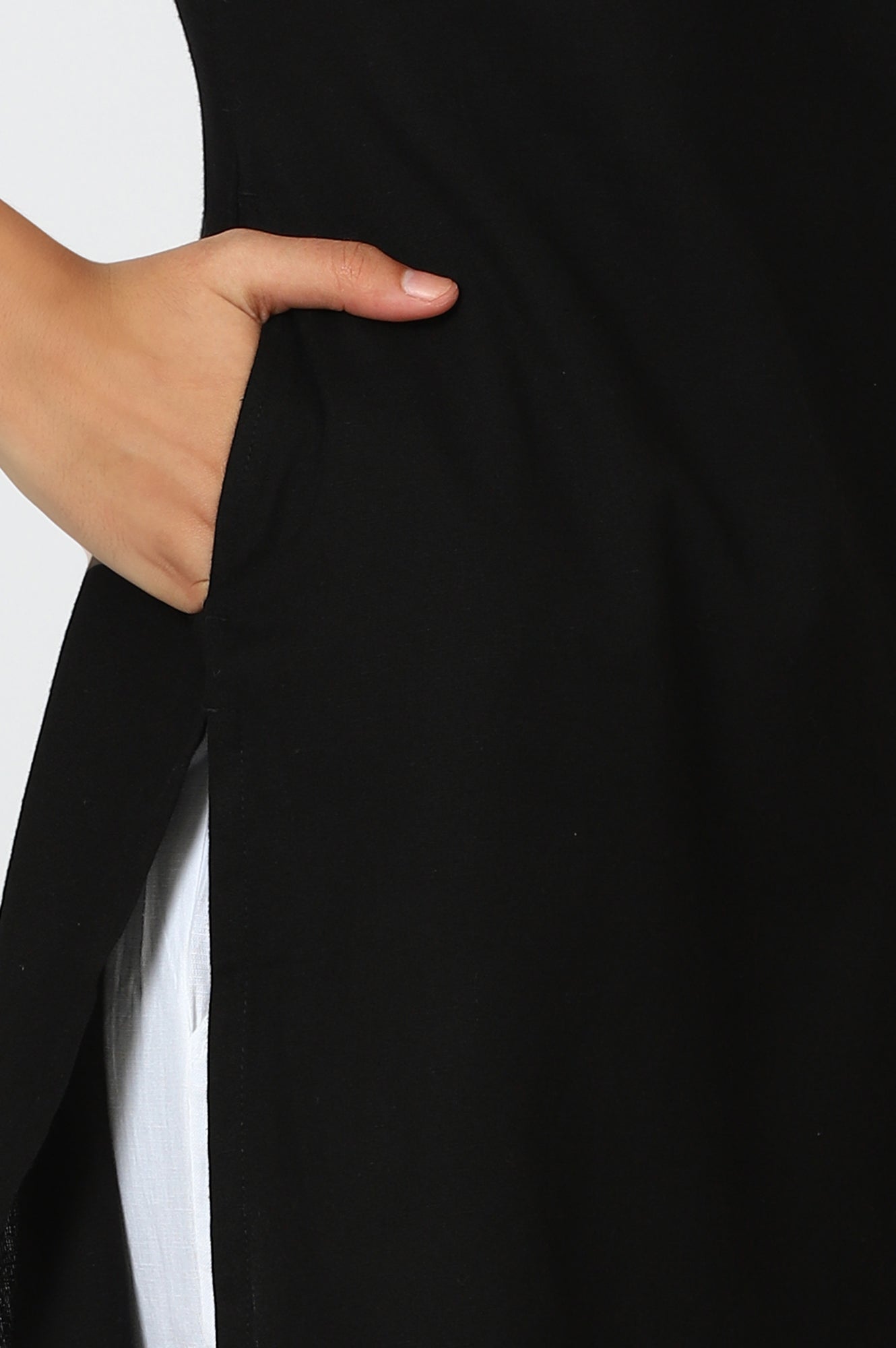 W for Woman Black Mandarin Collar Cotton Blend Straight Kurta