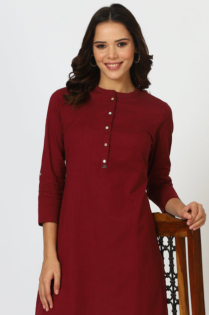 W for Woman Maroon Mandarin Collar Cotton Blend Straight Kurta With W Branding