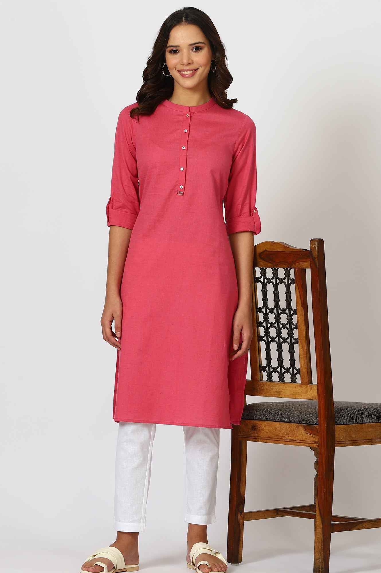 W for Woman Pink Mandarin Collar Cotton Blend Straight Kurta With W Branding