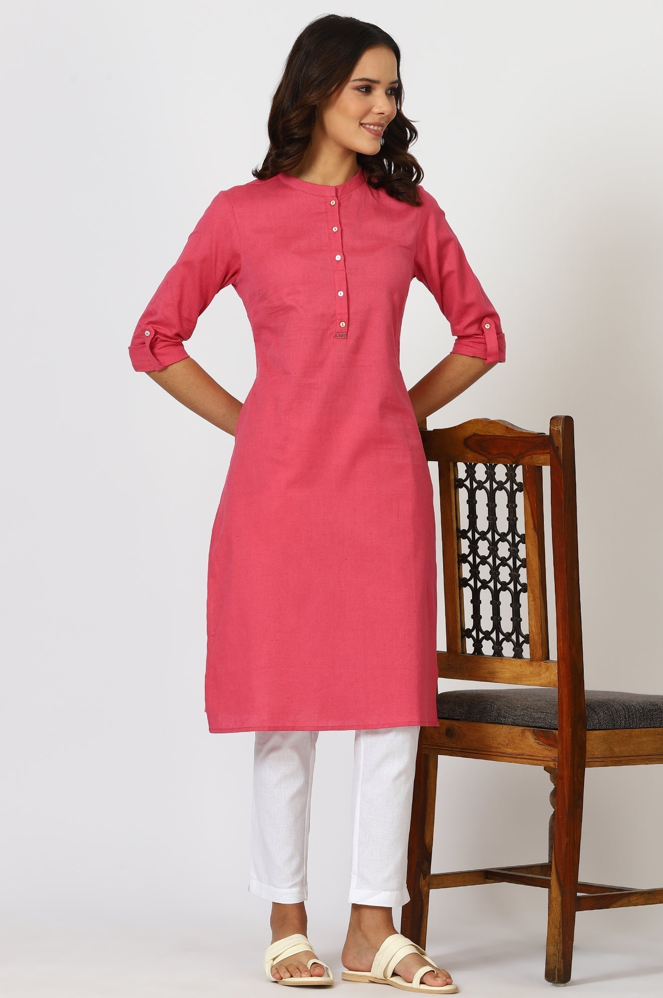 W for Woman Pink Mandarin Collar Cotton Blend Straight Kurta With W Branding