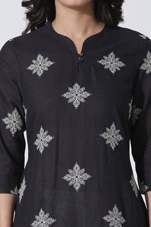 W for Woman Black Cotton Flax Embroidered Kurta And Pants Set