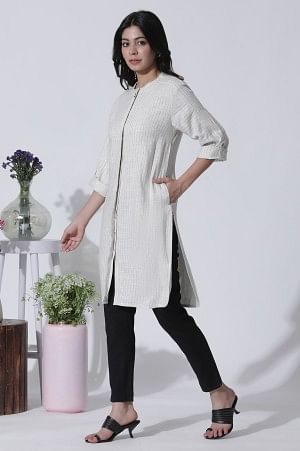 W for Woman Off-White Striped Yar-Dyed Shirt Kurta And Pants Set