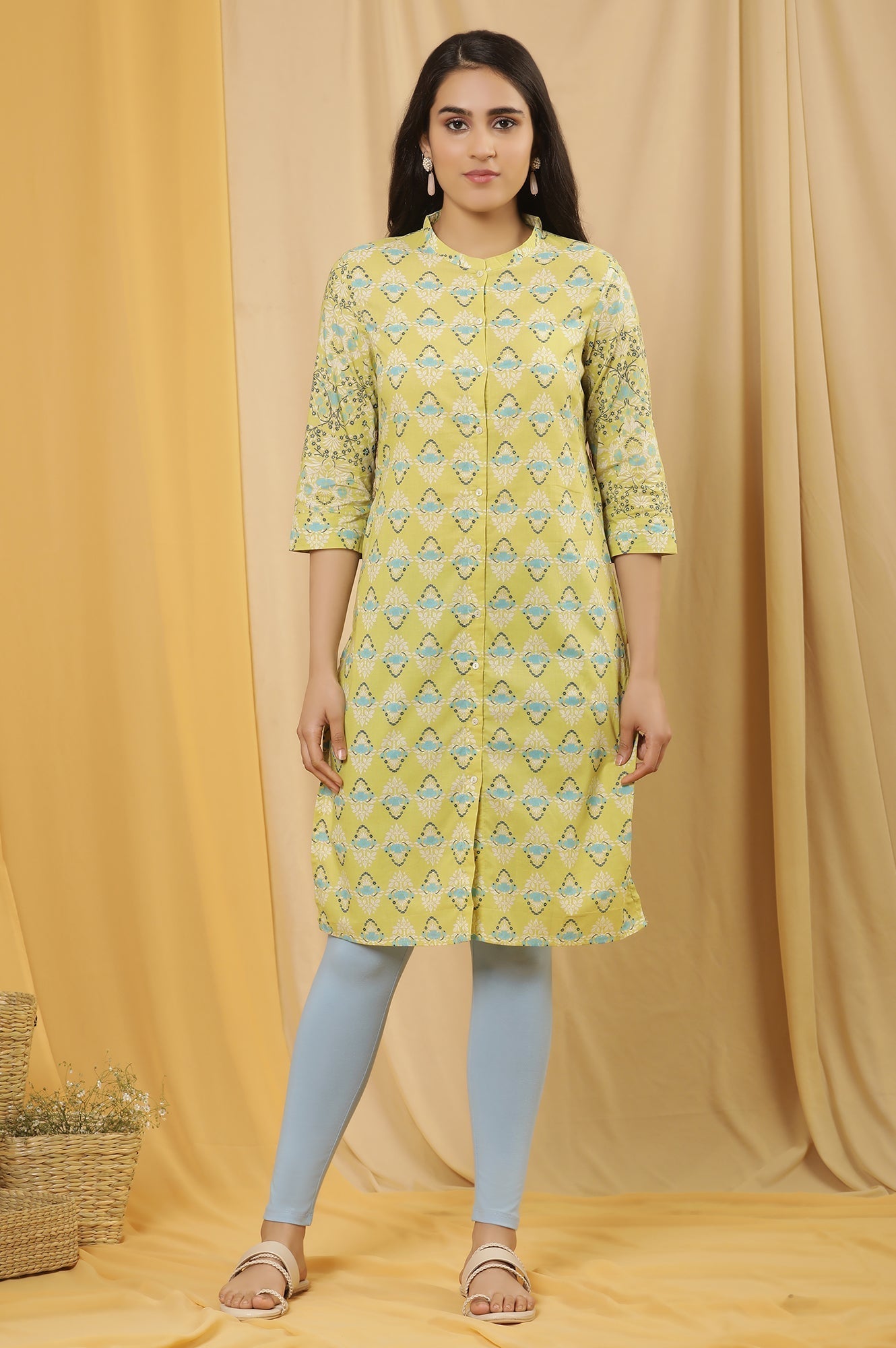 W for Woman Green Printed Kurta And Tights Set