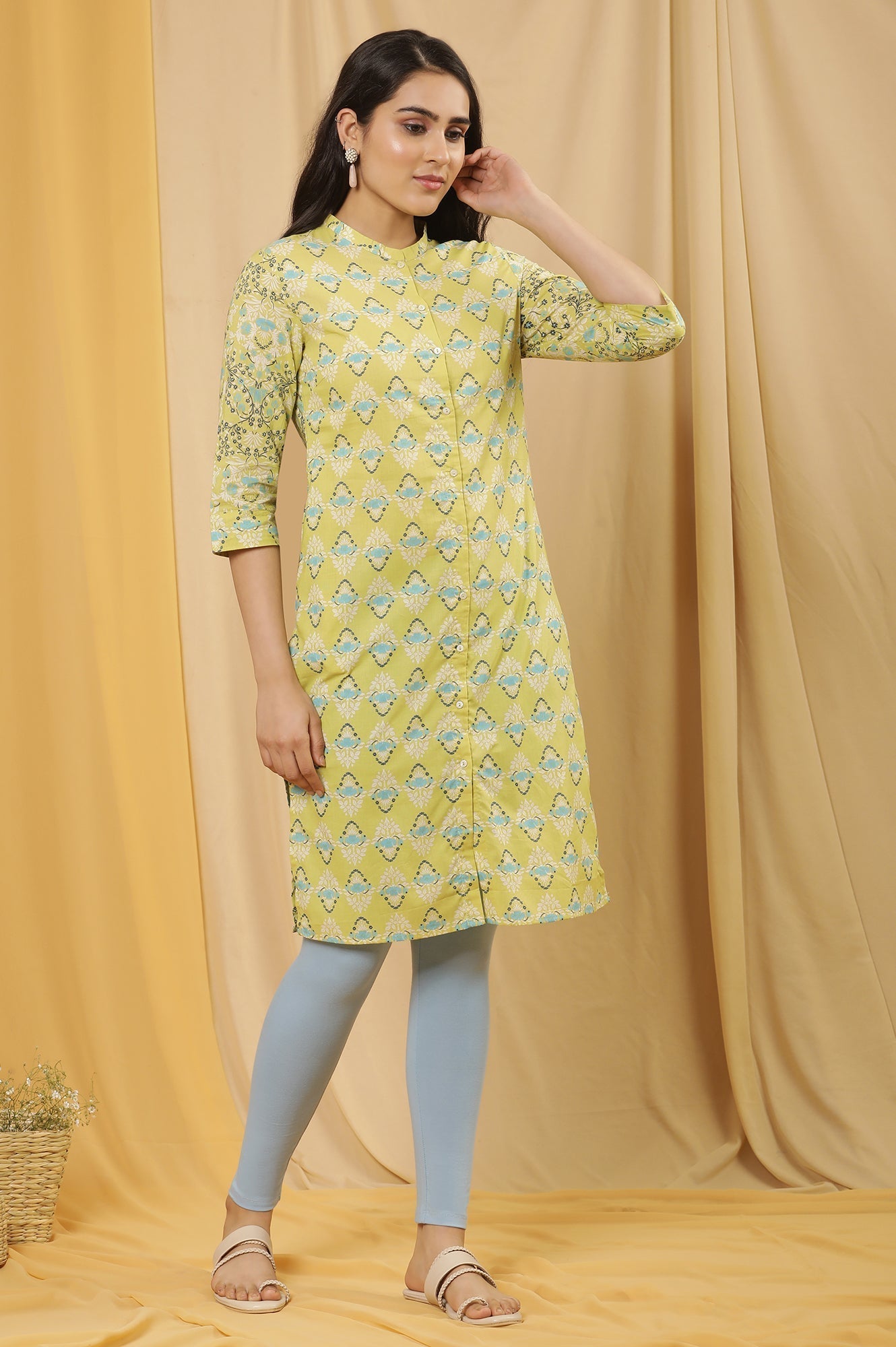 W for Woman Green Printed Kurta And Tights Set
