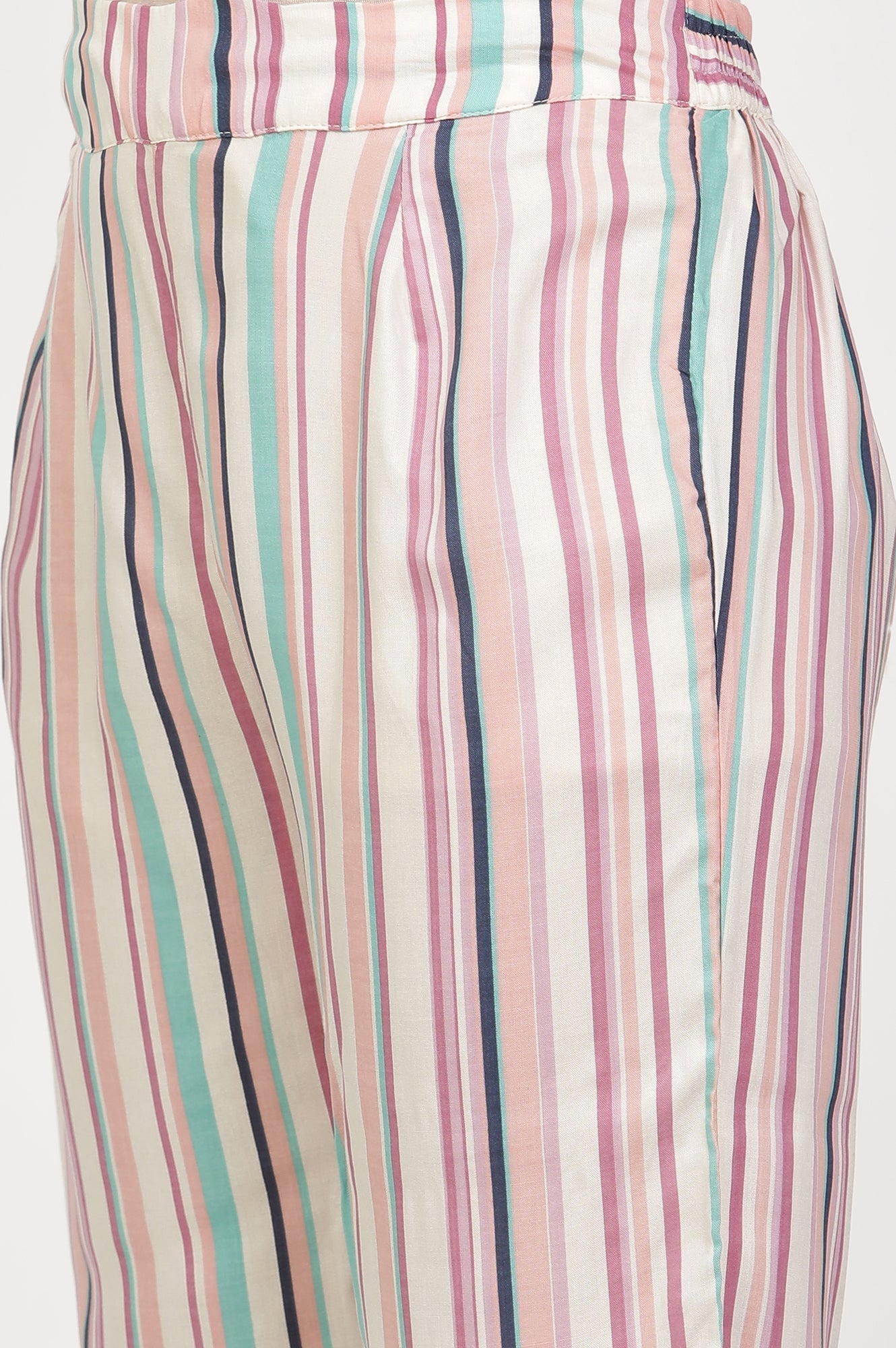 W for Woman Peach Multi-Coloured Kurta And Parallel Pants Set