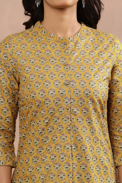 W for Woman Mustard Glitter Printed Kurta And Slim Pants Set
