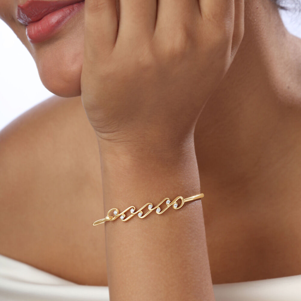 Chic Drip Diamond Bangle in 14K Yellow Gold, 0.222 ct