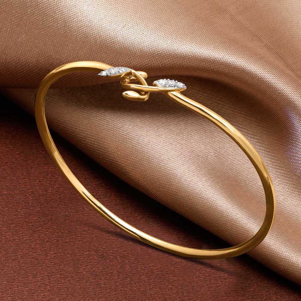 Dreamy Sprout Diamond Bangle in 14K Yellow Gold, 0.118 ct