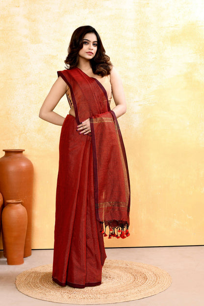 Piyari Fashion Women's Maroon Embellished Cotton Blend Zari Check Handloom Saree