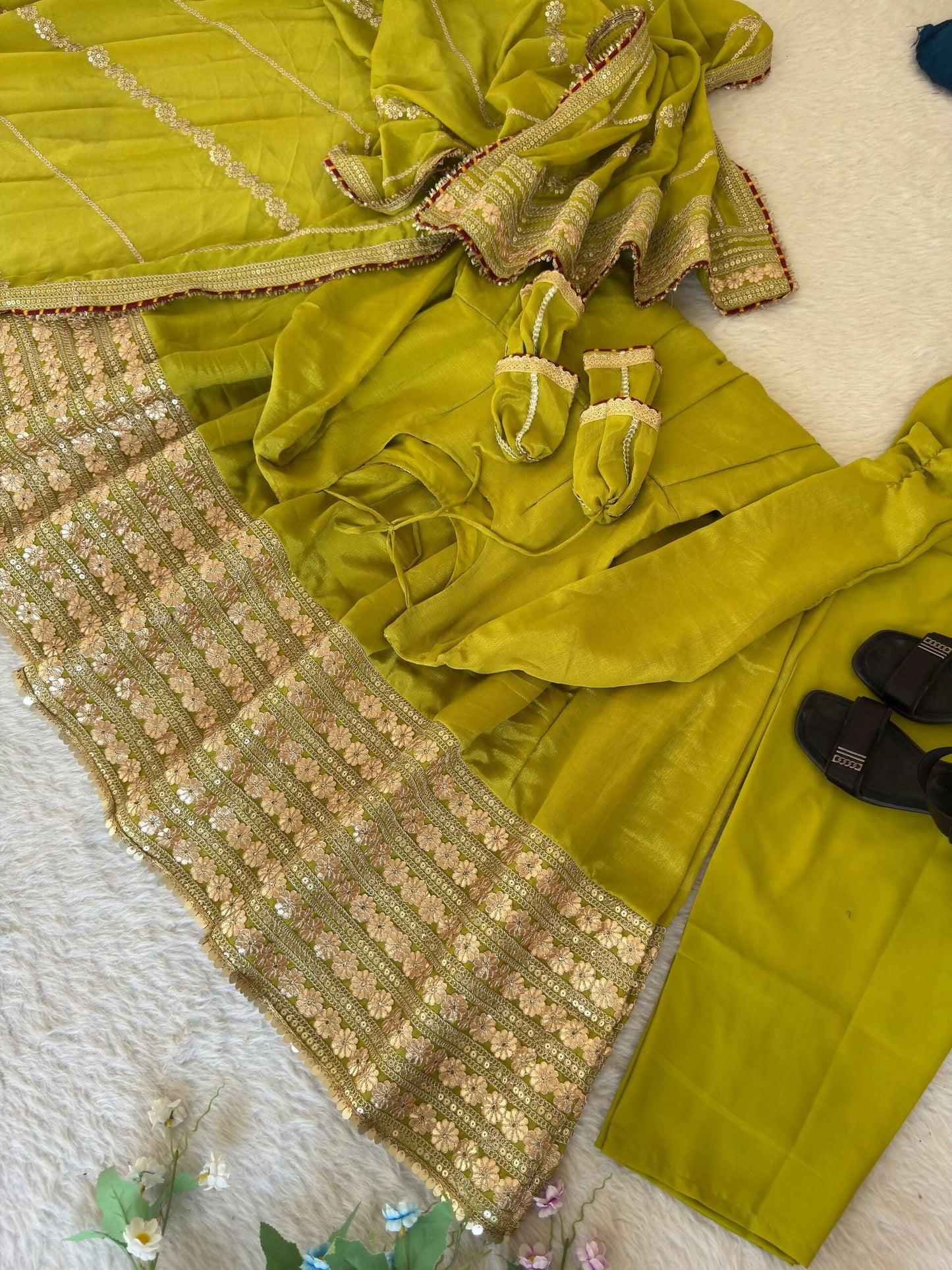Teeya Creation Womens New Fancy Silk Heavy Quality Fabric With Handwork Light-Green Gown Set