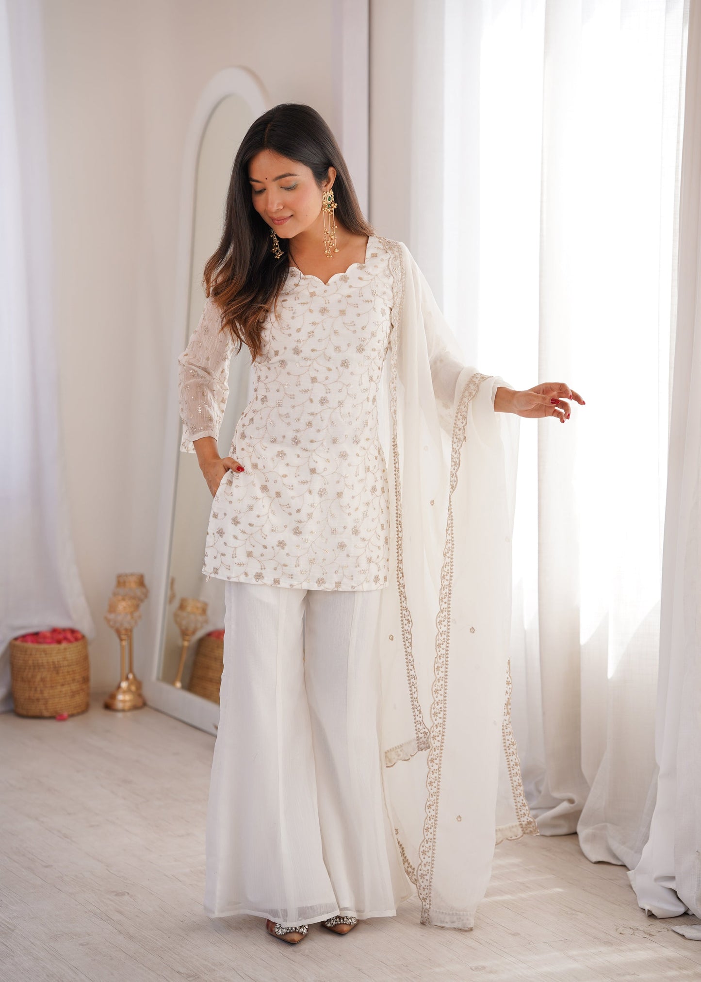 Lorenvalley Fashion Offwhite Crunchy Silk with Embroidery Sequence Jari work Kurta Bell Bottom Pant with Dupatta