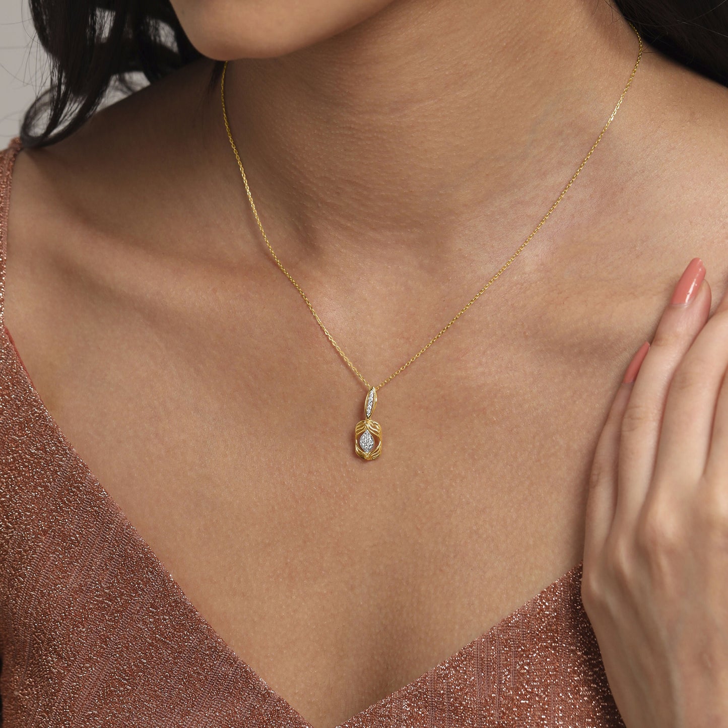 Arcade Shine Diamond Pendant in 18K Yellow Gold, 0.112 ct