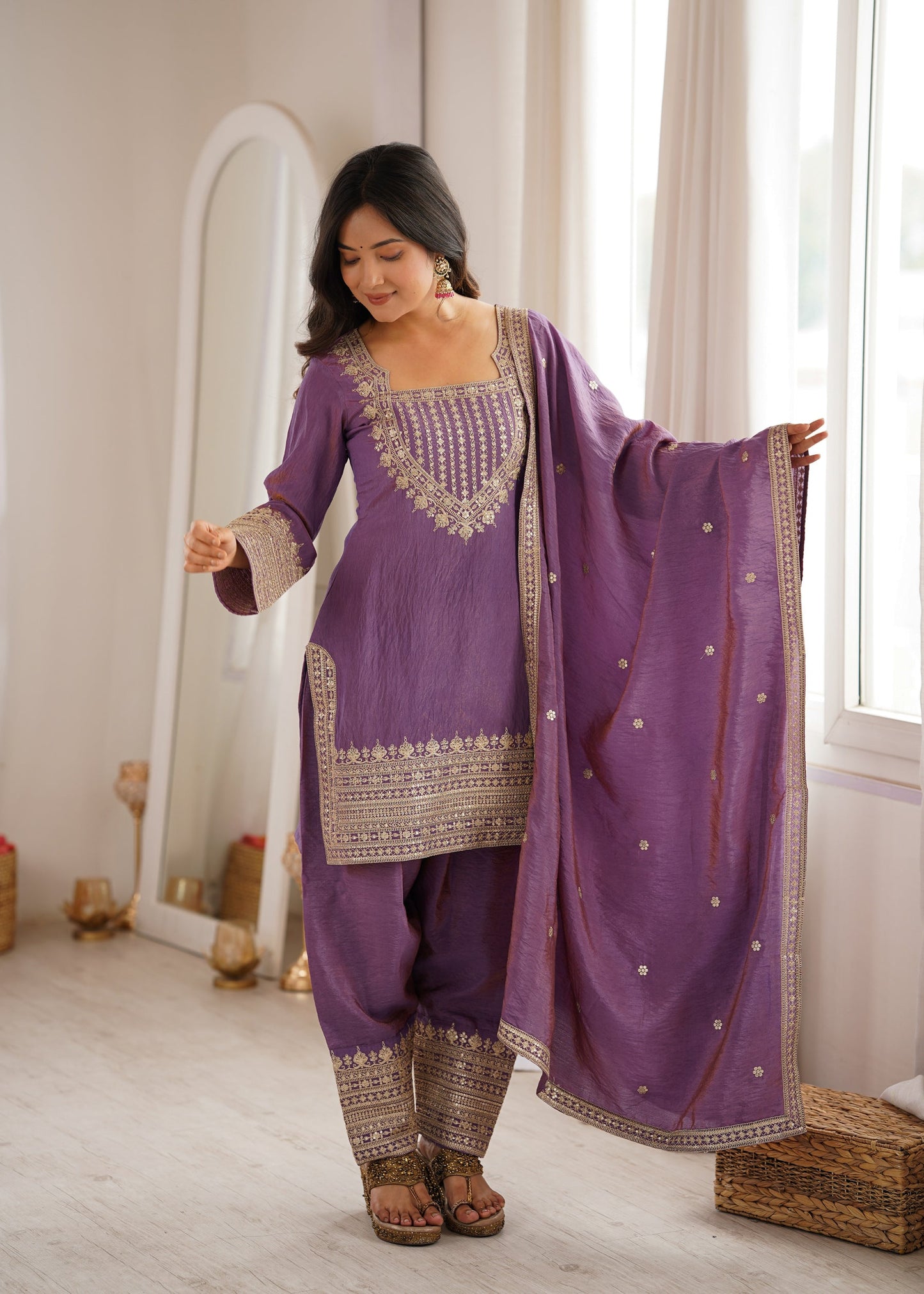 Lorenvalley Fashion Onionpink Vichitra Silk Embroidery Sequence Dori and Jari Work Kutra Farshi Salwar with Dupatta