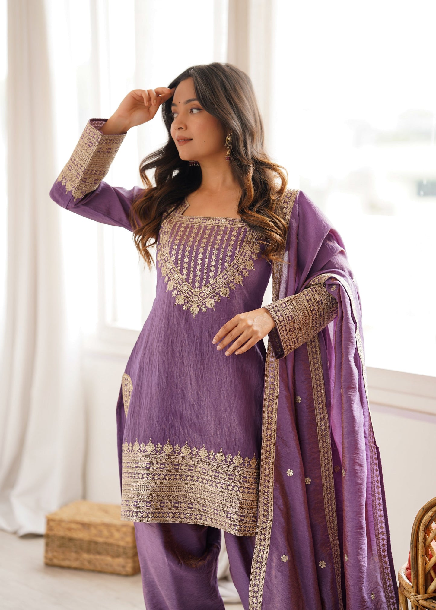 Lorenvalley Fashion Onionpink Vichitra Silk Embroidery Sequence Dori and Jari Work Kutra Farshi Salwar with Dupatta