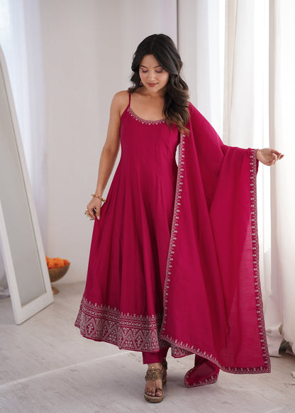 Lorenvalley Fashion Ranipink Roman Silk Chanderi Embroidery Thread Work Lace Anarkali Gown Pant with Dupatta