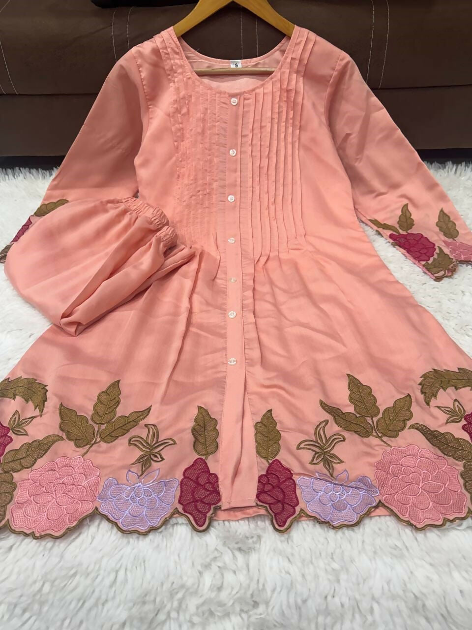 Teeya Creation Women's Lavender Embroidered Kurti Set