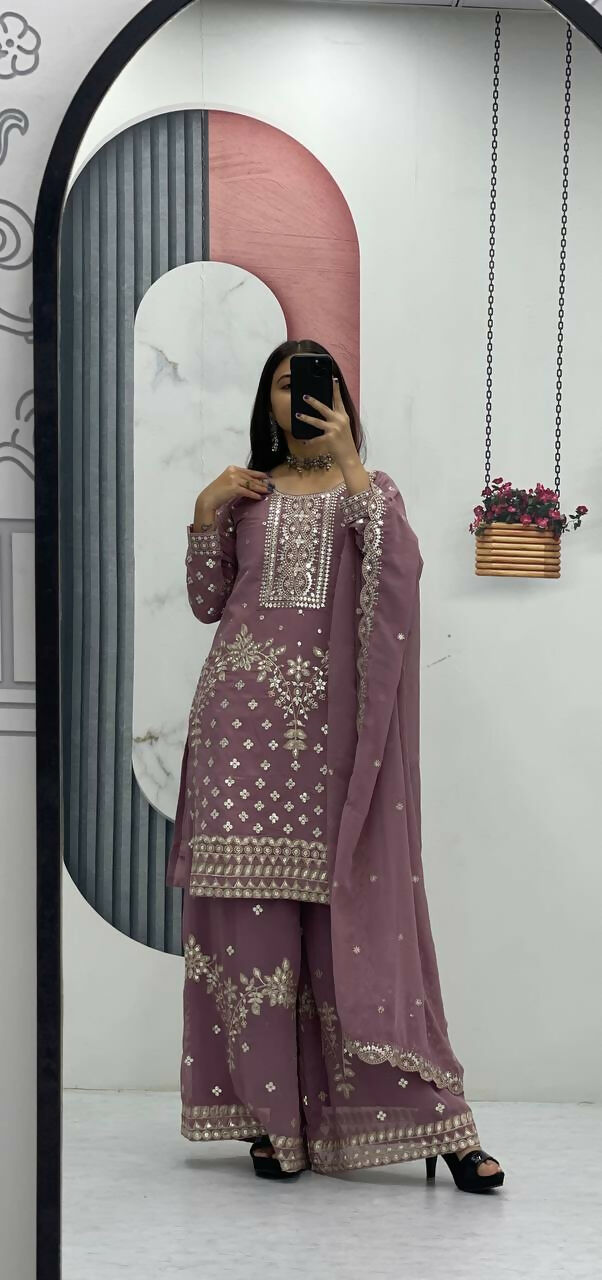 Teeya Creation Womens New Heavy Fox Georgette Fabric With Heavy Embroidery Work Kurta Set