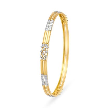 Shimmering Classy Diamond Bangle in 18K Yellow Gold, 0.415 ct