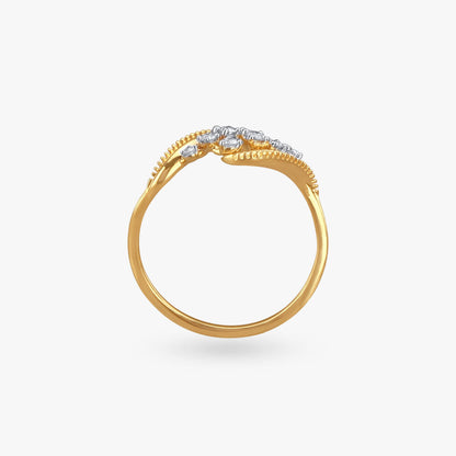 Elegant Swirl Diamond Finger Ring in 18K Yellow Gold, 0.147 ct