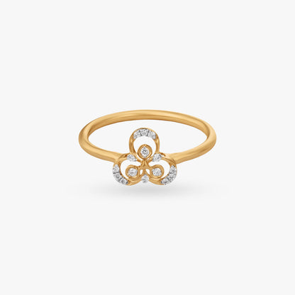 Petite Bloom Diamond Ring in 18K Yellow Gold, 0.07 ct