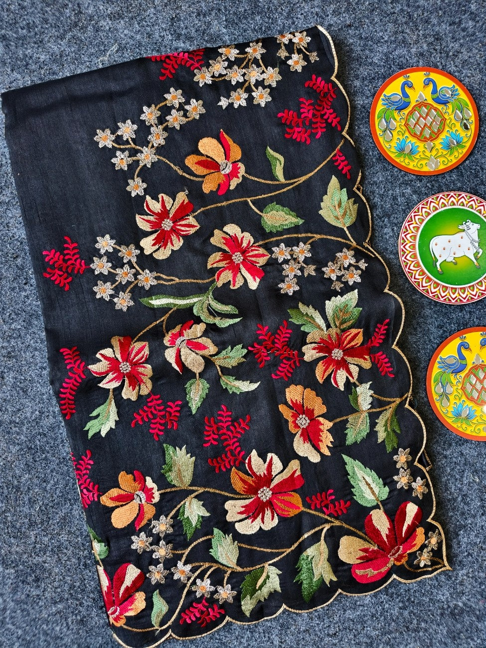 Mameraa Sarees Black Matka Silk Saree With Heavy Floral Embroidery Border With Running Blouse-Black