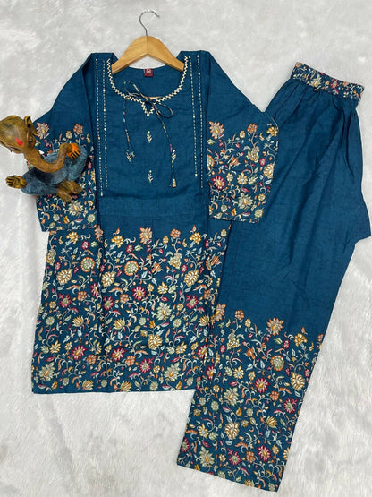 Teeya Creation Teal Blue Floral Printed Short Kurta With Straight Pants Co-Ord Set