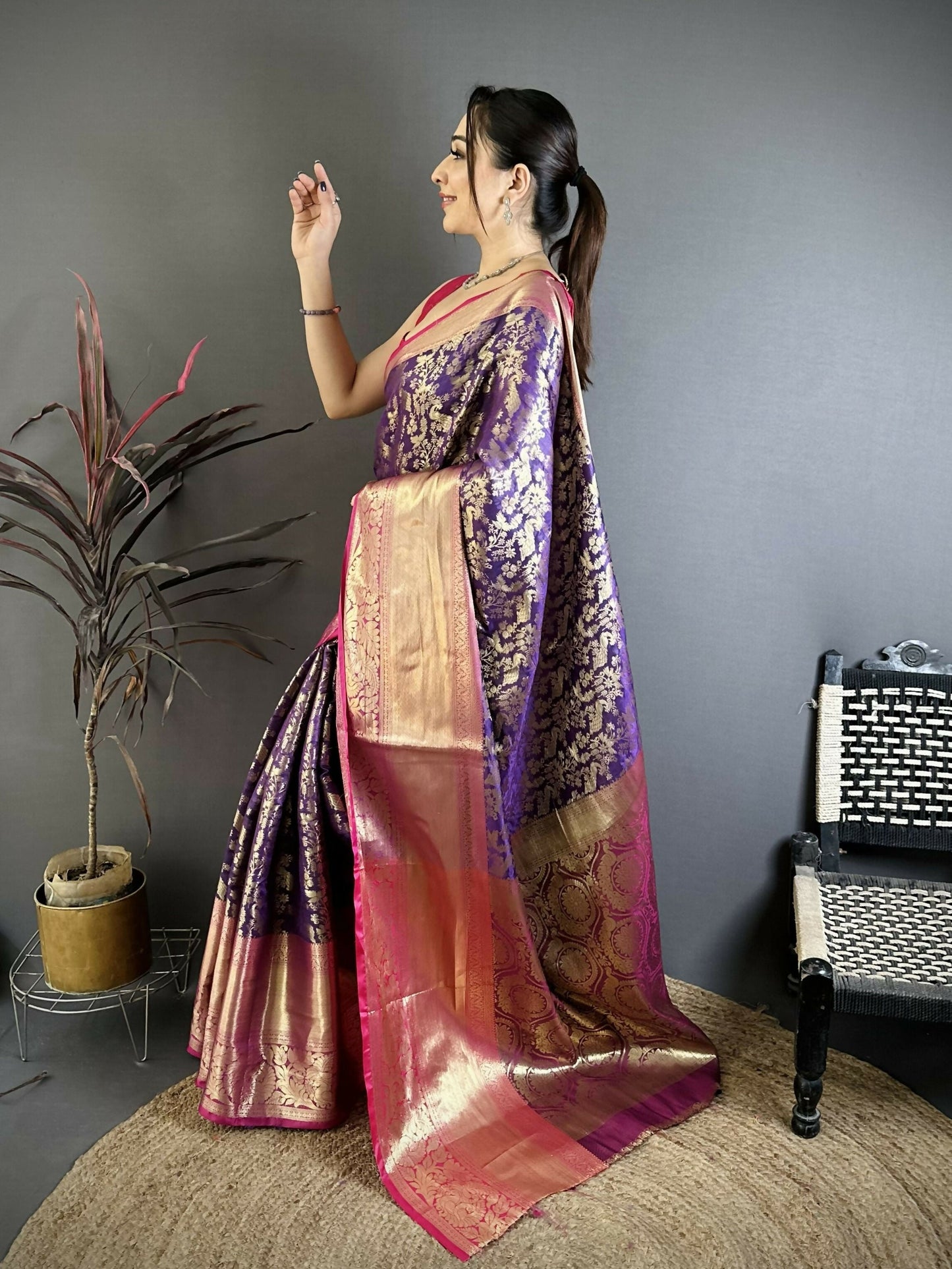 Prime Volt Pure Handloom Kanjivaram Katan Silk Saree with Antique Zari & Contrast Pallu-Purple