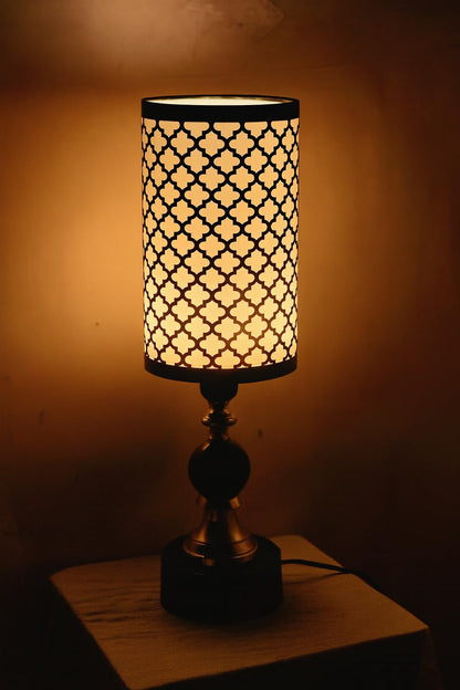 Table Lamp with Geometric Quatrefoil Pattern Shade, Black and White, Metal Base, 30cm Height