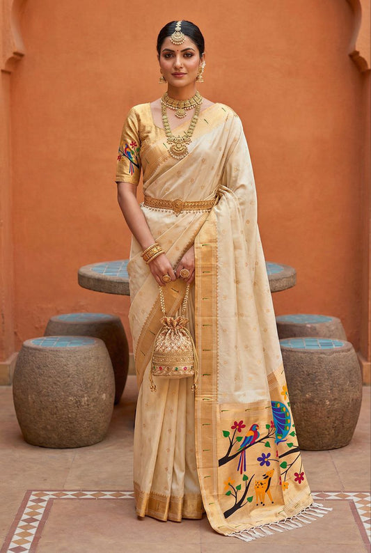 Mameraa Sarees White Faux Banarasi Silk Saree With Paithani Rich Weaved Pallu And Blouse-White