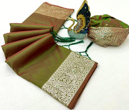 Mameraa Sarees Green Soft Banarasi Silk Fabric Saree With Natural Zari Weaving In Gala Border-Green