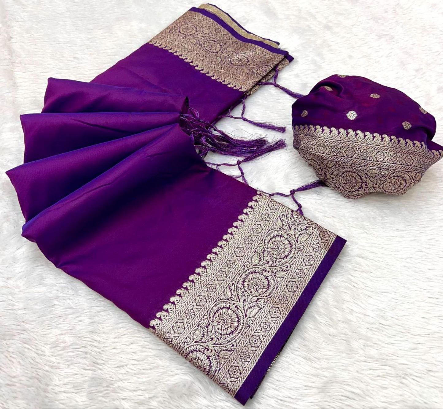 Mameraa Sarees Purple Soft Banarasi Silk Fabric Saree With Natural Zari Weaving In Gala Border-Purple